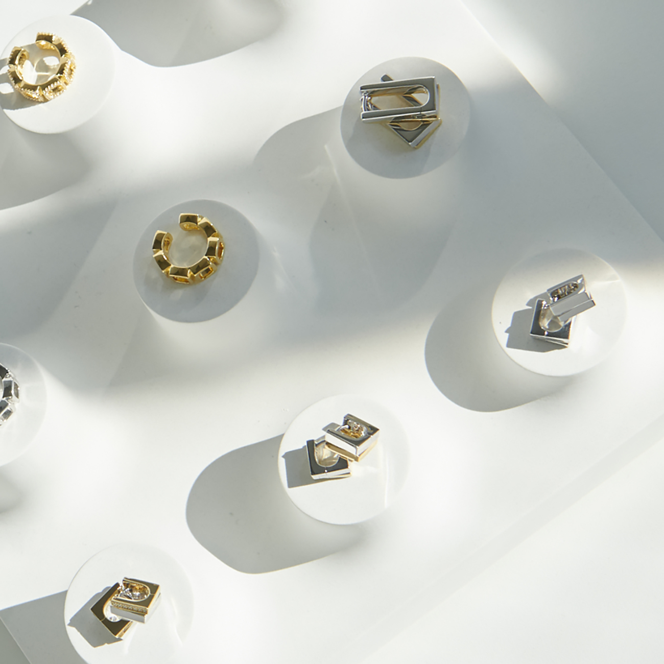 TOM WOOD(トムウッド) Spotlight INTHEKNOW GUEST LIST WEB MAGAZINE